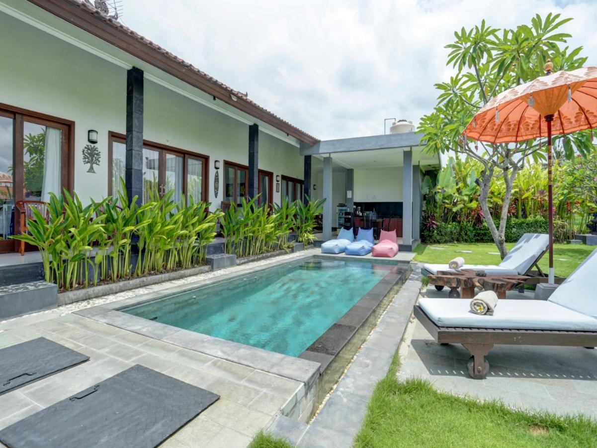 Oyo 90116 Carik Bali Guest House Canggu Exterior foto